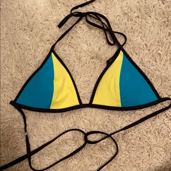 PINK Victoria's Secret Other - PINK bikini top size L